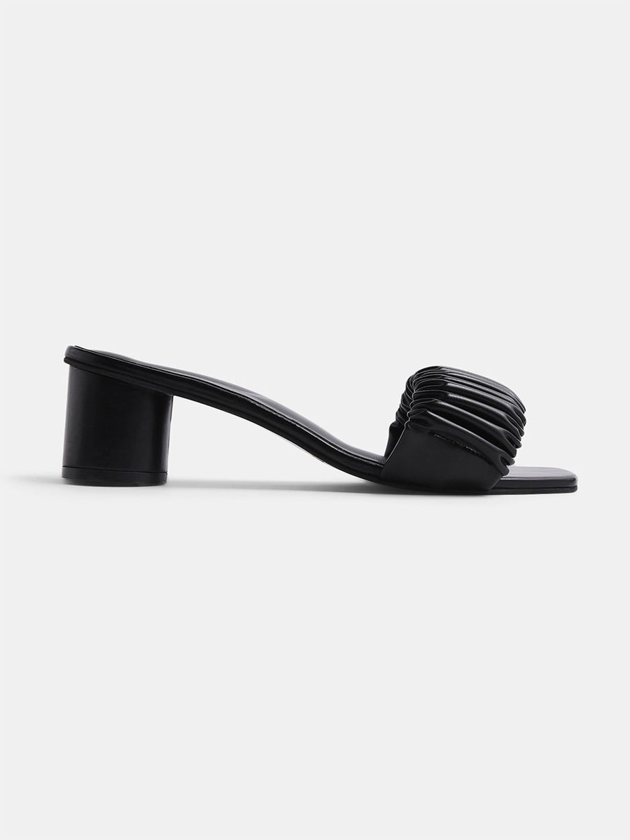 Black Casual Ruffle Slip-on Heels