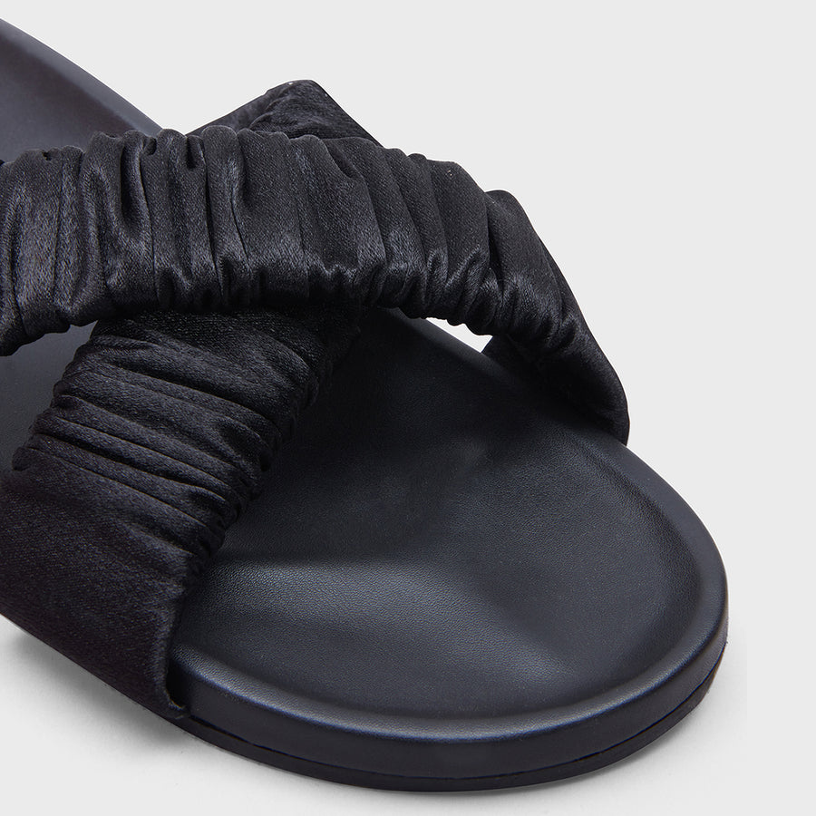 Solid Black Thick Crumpled Strap Sliders